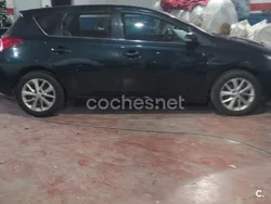 Negro Usado 2013 Toyota Auris Active Berlina | 12.000 € (Un poco caro)
