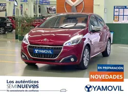 Rojo Usado 2018 Peugeot 208 Allure Utilitario | 9950 € (Precio justo)