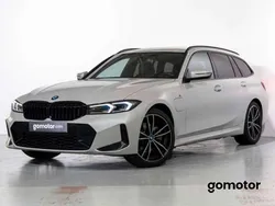 Blanco Usado 2024 BMW 330e Shadowline Familiar | 47.475 €