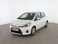 Blanco Usado 2014 Toyota Yaris Hybrid Advance Utilitario | 10.799 € (Precio justo)