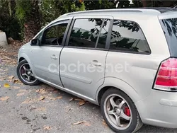 Gris / plata Usado 2006 Opel Zafira Essentia Monovolumen | 2300 € (Super precio)
