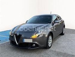 Gris / plata Usado 2016 Alfa Romeo Giulietta Super Berlina | 12.900 € (Precio justo)