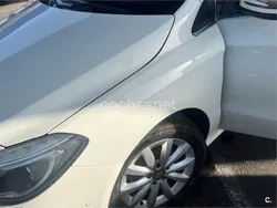 Blanco Usado 2014 Mercedes B180 Monovolumen | 8500 € (Caro)