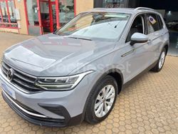 Gris / plata Usado 2021 VW Tiguan Life SUV | 25.990 € (Super precio)