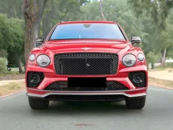 Rojo Usado 2023 Bentley Bentayga SUV | 265.000 €