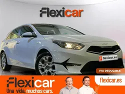 Blanco Usado 2022 Kia Ceed Berlina | 16.990 € (Precio justo)