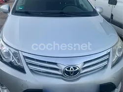 Gris / plata Usado 2012 Toyota Avensis Executive Familiar | 6000 € (Precio justo)
