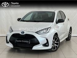 Blanco Usado 2022 Toyota Yaris Hybrid Style Berlina | 20.499 € (Un poco caro)