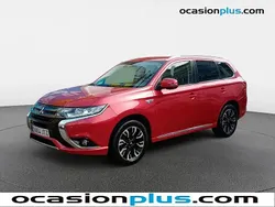 Rojo Usado 2016 Mitsubishi Outlander P-HEV SUV | 15.300 € (Precio justo)