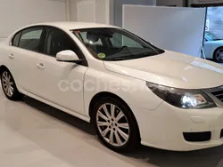 Blanco Usado 2011 Renault Latitude Initiale Berlina | 8300 €