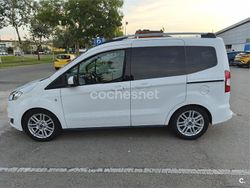 Blanco Usado 2016 Ford Tourneo Courier Titanium Monovolumen | 8999 € (Precio justo)