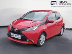 Rojo Usado 2017 Toyota Aygo X-cite Utilitario | 9500 € (Precio justo)