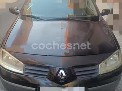 Negro Usado 2005 Renault Mégane II Expression Berlina | 1900 € (Buen precio)