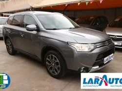 Usado 2015 Mitsubishi Outlander Motion SUV | 20.899 € (Caro)