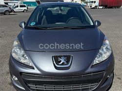 Gris / plata Usado 2011 Peugeot 207 Active Berlina | 5500 € (Precio justo)