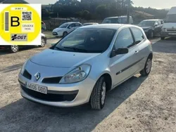 Usado 2008 Renault Clio II Utilitario | 2999 € (Precio justo)