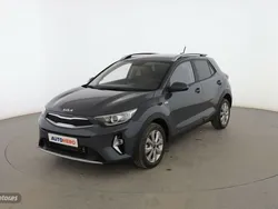 Gris / plata Usado 2022 Kia Stonic SUV | 18.199 € (Precio justo)
