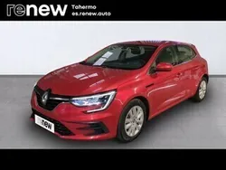 Rojo deseo Usado 2021 Renault Mégane IV Intens Berlina | 21.500 € (Precio justo)