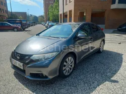 Gris / plata Usado 2014 Honda Civic Lifestyle Berlina | 8800 € (Buen precio)