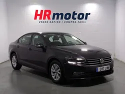 Gris Usado 2021 VW Passat R-line Berlina | 21.950 € (Precio justo)
