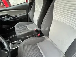 Rojo Usado 2018 Toyota Yaris Hybrid Active Berlina | 8999 € (Precio justo)