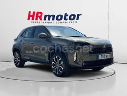 Gris / plata Usado 2022 Toyota Yaris Cross Active SUV | 23.340 € (Precio justo)