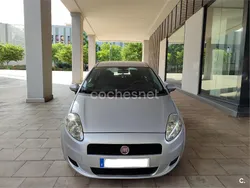 Gris / plata Usado 2010 Fiat Punto Active Utilitario | 3800 € (Precio justo)