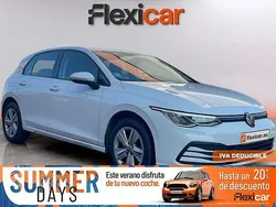 Blanco Usado 2021 VW Golf VIII Life Berlina | 18.990 € (Precio justo)