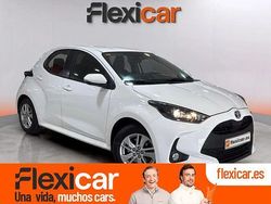 Blanco Usado 2021 Toyota Yaris Hybrid Business Edition Berlina | 15.990 € (Precio justo)