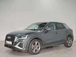 Gris / plata Usado 2024 Audi Q2 S-Line SUV | 30.990 € (Precio justo)