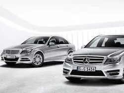 Blanco Nuevo 2025 Mercedes GLB200 SUV | 55.900 €