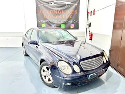 Azul Usado 2004 Mercedes E270 Avantgarde Berlina | 4699 € (Precio justo)