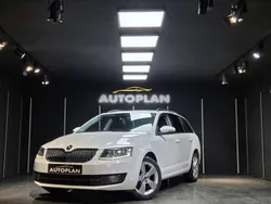 Blanco Usado 2015 Skoda Octavia Ambition Familiar | 9490 € (Un poco caro)