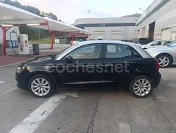 Negro Usado 2014 Audi A1 Sportback Attraction Utilitario | 10.850 € (Un poco caro)