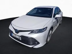 Blanco Usado 2019 Toyota Camry Advance Berlina | 24.400 € (Precio justo)