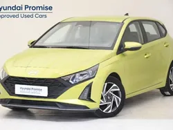 Verde Usado 2024 Hyundai i20 Berlina | 16.290 € (Precio justo)