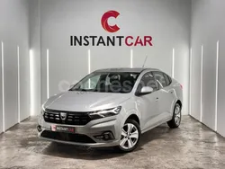 Gris / plata Usado 2021 Dacia Logan MCV Comfort Familiar | 12.990 €