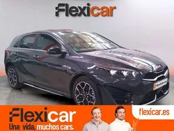 Gris Usado 2025 Kia Ceed GT-Line Berlina | 25.890 € (Un poco caro)