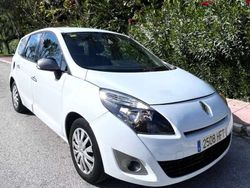 Blanco Usado 2011 Renault Scénic III Dynamique Monovolumen | 4990 € (Precio justo)