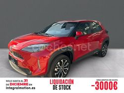 Rojo Usado 2024 Toyota Yaris Hybrid Active SUV | 23.900 € (Un poco caro)
