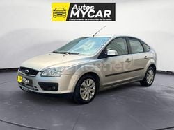Gris / plata Usado 2007 Ford Focus Ghia Berlina | 2990 € (Precio justo)