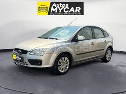 Gris / plata Usado 2007 Ford Focus Ghia Berlina | 3990 € (Un poco caro)