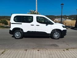 Blanco Usado 2020 Peugeot Rifter Access Monovolumen | 14.399 € (Un poco caro)