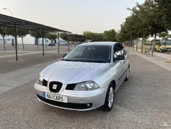 Gris / plata Usado 2006 Seat Cordoba Stylance Berlina | 2499 € (Caro)