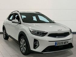 Blanco Usado 2023 Kia Stonic SUV | 18.200 € (Un poco caro)