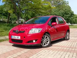 Rojo Usado 2009 Toyota Auris Luna Berlina | 3995 € (Precio justo)