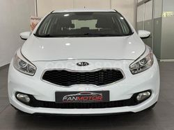 Blanco Usado 2014 Kia Ceed GT Berlina | 6990 € (Buen precio)