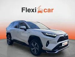 Blanco Usado 2024 Toyota RAV4 Hybrid Advance SUV | 37.990 €