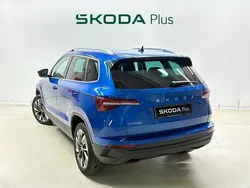 Azul Usado 2025 Skoda Karoq SUV | 34.900 €