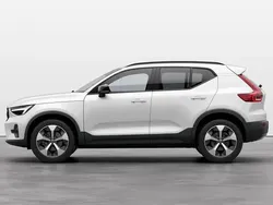 Nuevo 2025 Volvo XC40 Plus SUV | 43.900 € (Un poco caro)